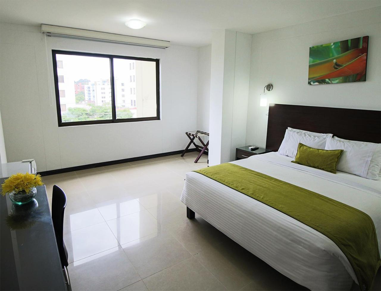 Hotel Pinares Plaza Pereira Exterior photo
