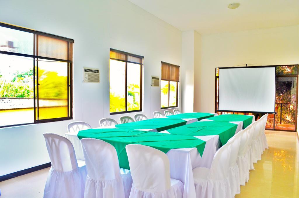 Hotel Pinares Plaza Pereira Exterior photo