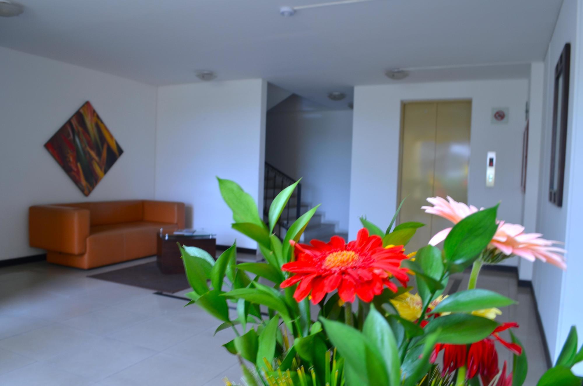 Hotel Pinares Plaza Pereira Exterior photo