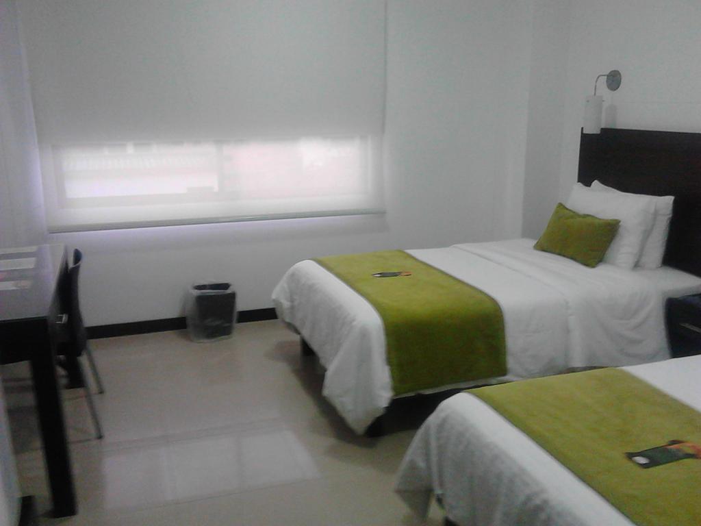Hotel Pinares Plaza Pereira Exterior photo