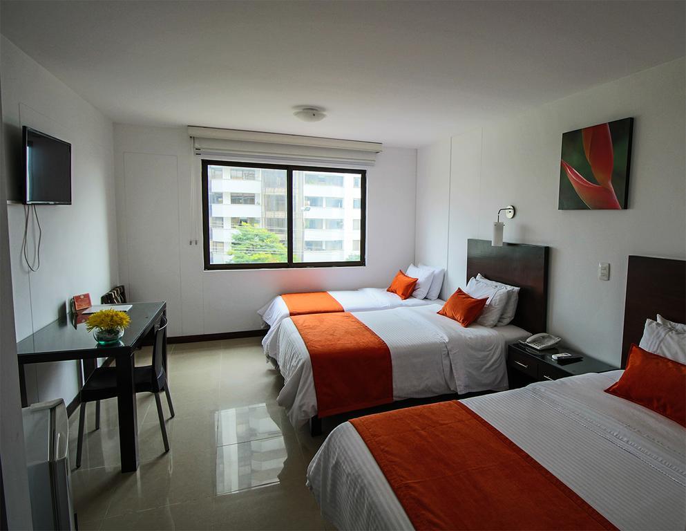Hotel Pinares Plaza Pereira Exterior photo